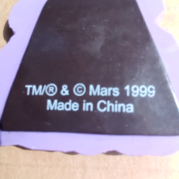 Vintage 1999 M&M's Welcome to Las Vegas Nevada Vinyl Rubber Refrigerator Magnet - Picture 6 of 6